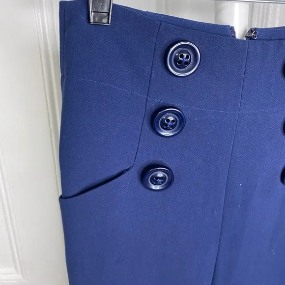 Alice and Olivia Ferris Cropped Sailor Pants - Picture 5 of 9